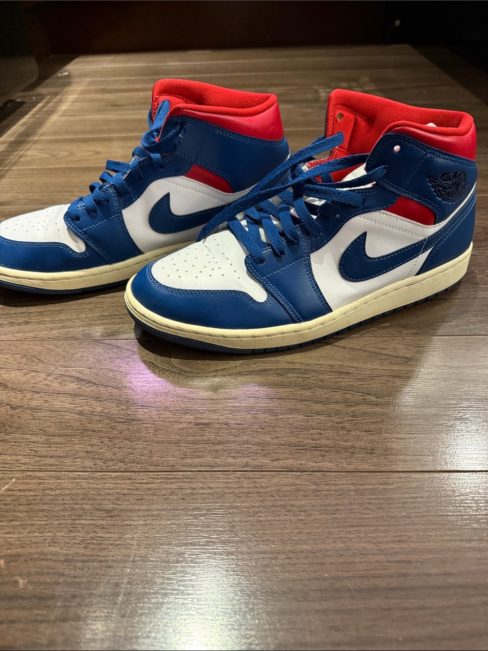 Nike Air Jordan 1 Mid - Blue / White / Red
